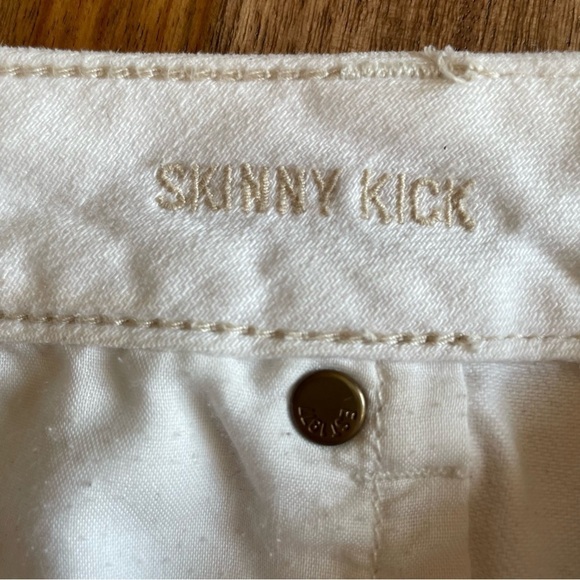 American Eagle,‎ Skinny Kick Flare White Jean Western 16 Petite Summer Neutral - Picture 3 of 13